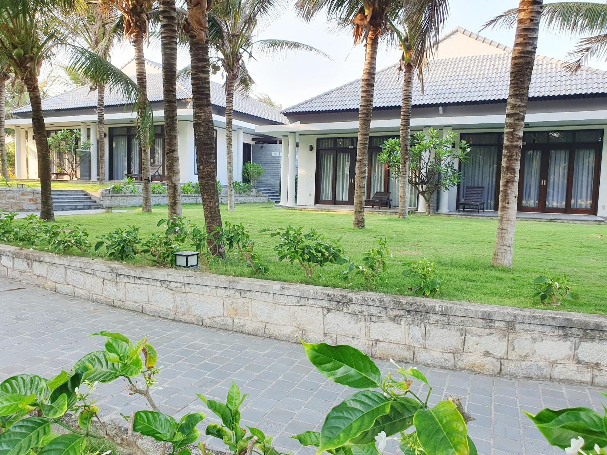 Starlight Villa Beach Resort & Spa Phan Thiết Extérieur photo
